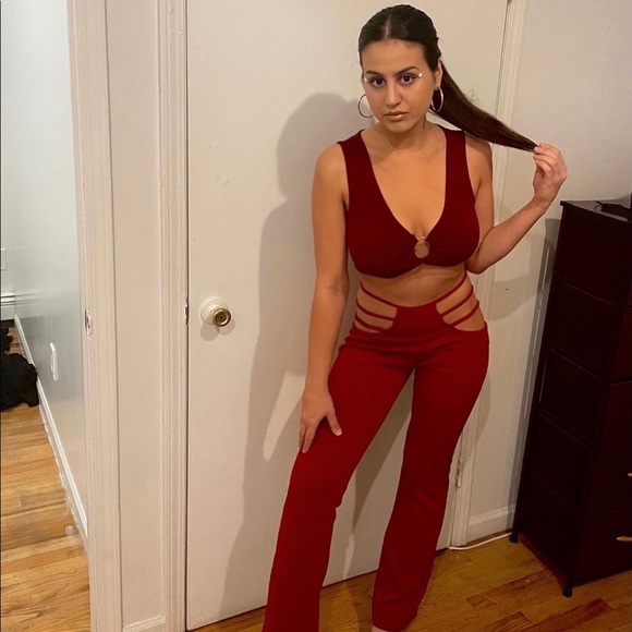 MATCHING SET - Picture 3 of 3